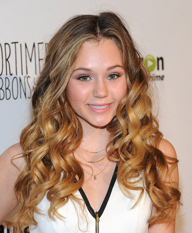 File:Brec Bassinger.png