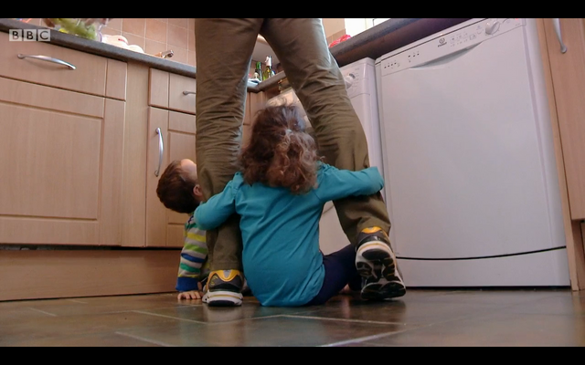 File:EnwezorAtHome.png
