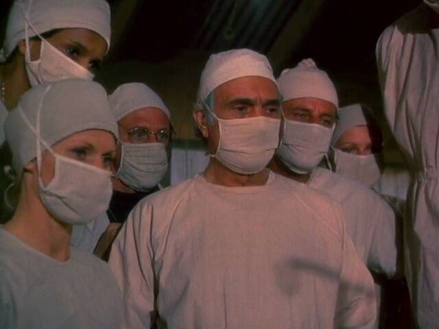 File:Closeup-surgery-the consultant.jpg