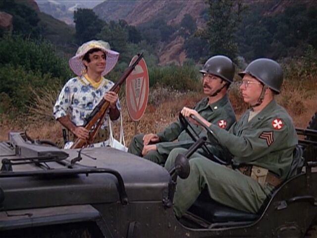 File:Whiteman arrives-big mac.jpg