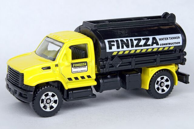 File:Guzzler - 9582ef.jpg