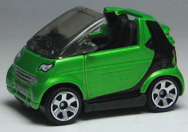 File:0928-SmartCabrio.jpg