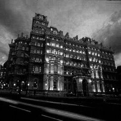 Langham-london-haunted-hotels-picture