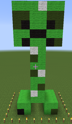 File:Creeper Statue.png