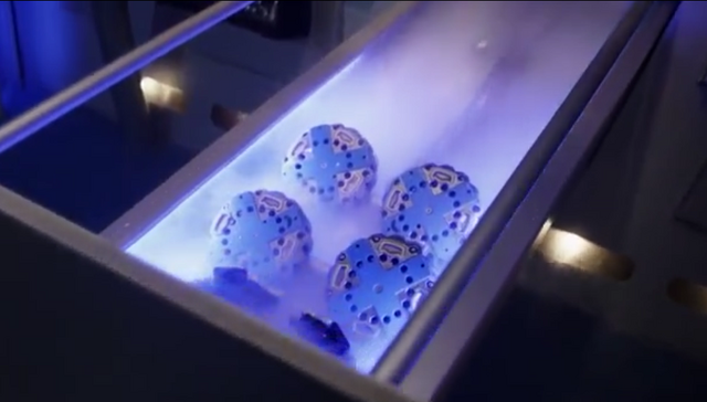 File:Gravity pucks.png