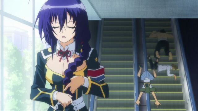 File:Medaka defeats three Abnormals.jpg