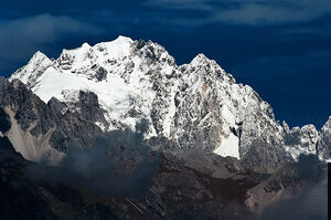 Jade-dragon-mountain-d