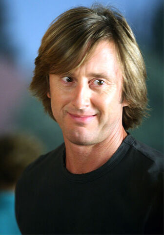 File:Joe Dubois S4.jpg