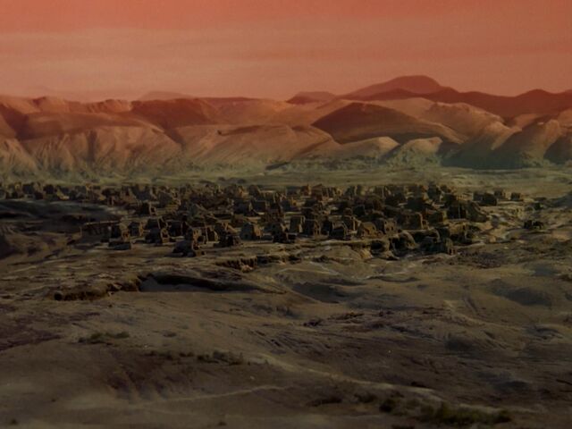 Plik:Old city-000 TNG S1E01-Encounter At Farpoint.jpg