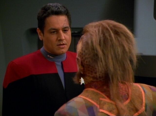 File:Chakotay and Neelix, 2371.jpg