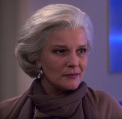 File:Kathryn Janeway, 2404.jpg
