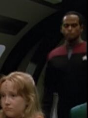 Sternenflottenoffizier Kommando Navigation 3 USS Voyager 2375.jpg