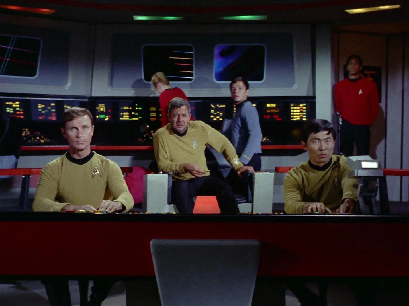 DateiDecker übernimmt das Kommando.jpg Memory Alpha, das StarTrek