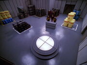 Frachtraum 4 der USS Enterprise-D.jpg