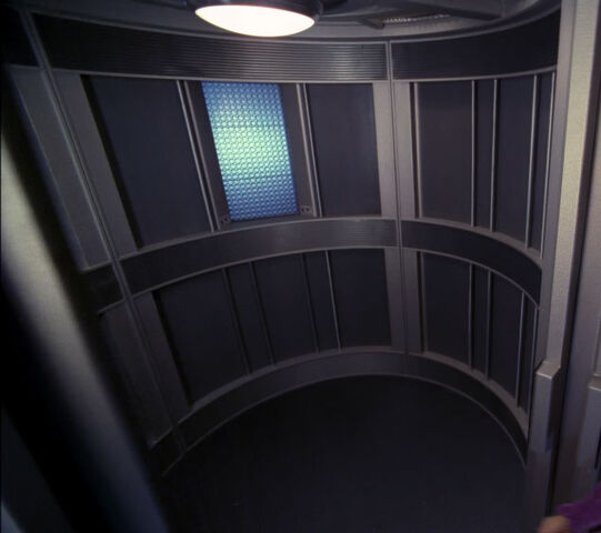 File:Enterprise turbolift, interior.jpg