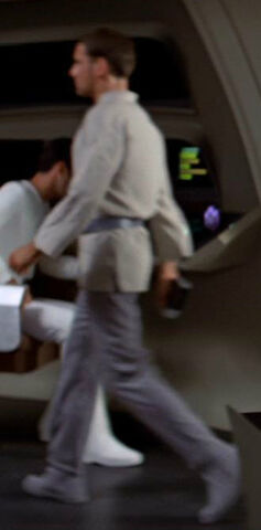 File:Starfleet civilian tunic, mid 2270s.jpg