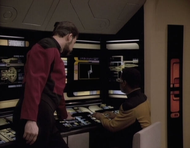 File:Riker and La Forge look at the probe.jpg