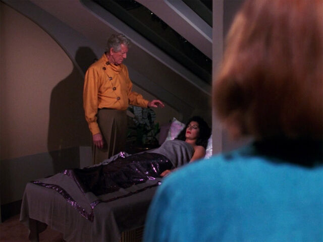 File:Uxbridge heals Troi.jpg