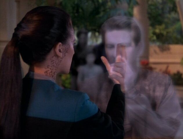 File:Jadzia not shifting meridian.jpg