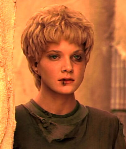 File:Kes, injured by Kazon.jpg