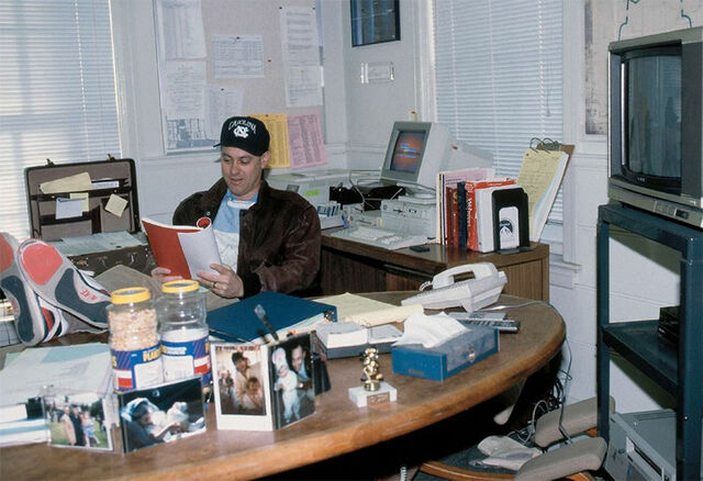 File:Piller in office.jpg