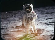 Edwin Aldrin auf Luna.jpg
