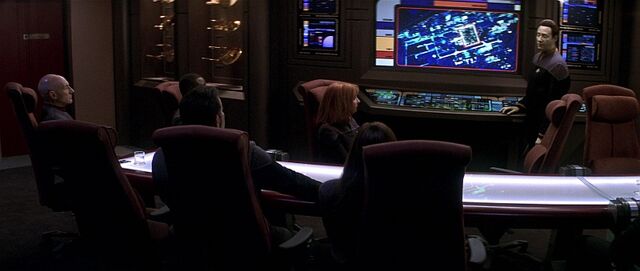 File:Sovereign observation lounge (2379).jpg