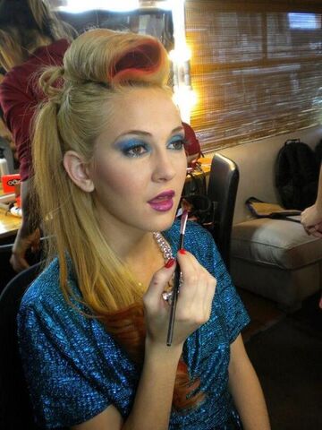 File:Mercedes makeup.jpg