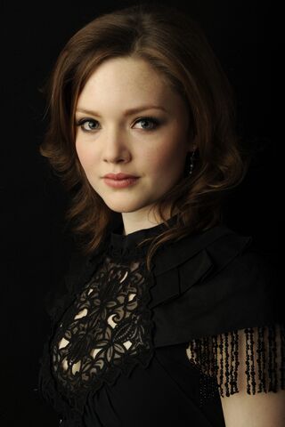 File:Holliday Grainger 2012.jpg