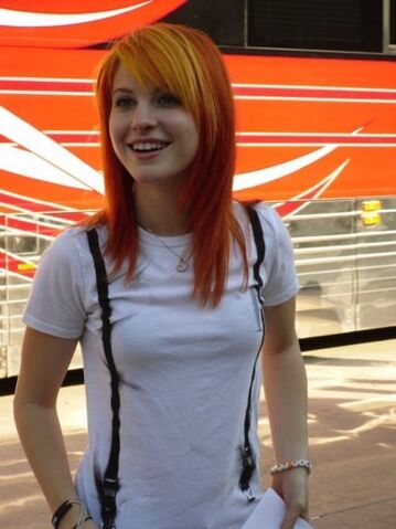 Datei:Hayley-large-msg-125676841281-1.jpg