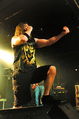 Unearth-01