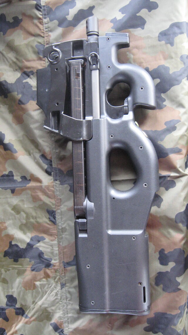 File:P90-1.jpg