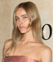 Isabel Lucas 2013