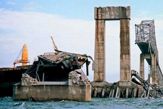 File:SKY-skyway collision.jpg
