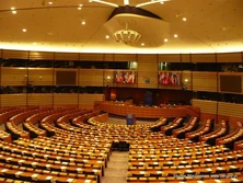 ODAweDYwMA,sala-obrad.jpg