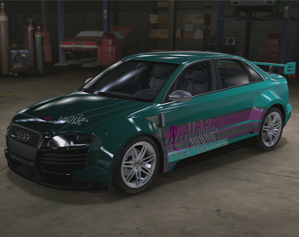 Archivo:Audi RS4 carrocería ancha.png