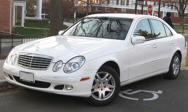 File:800px-Mercedes-Benz E320 2 -- 12-17-2009.jpg