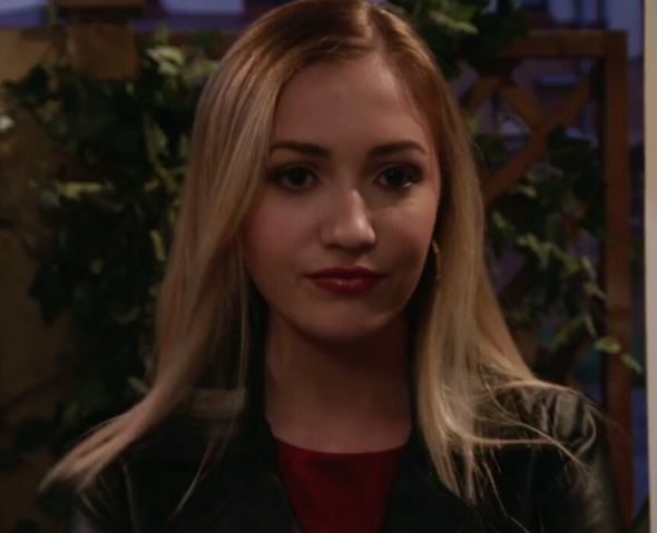 File:Chrissie.png