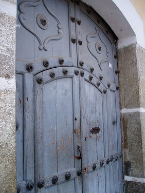 Gate