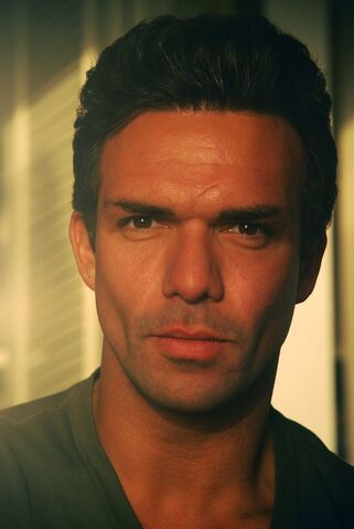 File:Darren Shahlavi.jpg