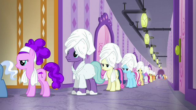 File:Aloe notices long line of ponies S6E10.png