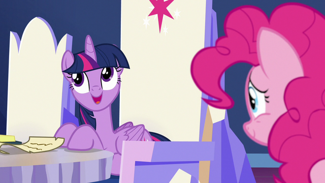 File:Twilight Sparkle rolling her eyes amused S7E11.png