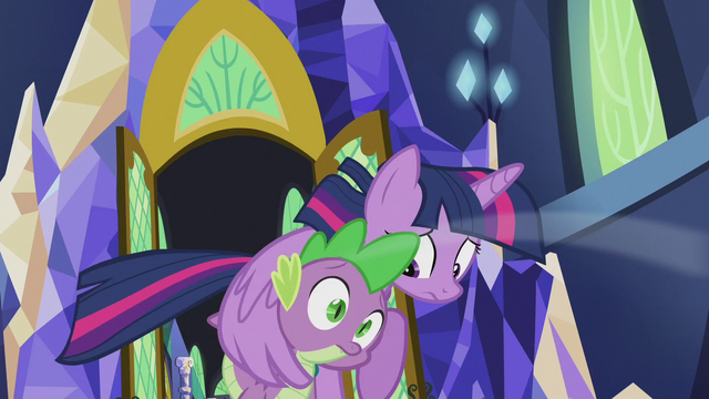 File:Twilight shelters Spike under her wing S5E25.png