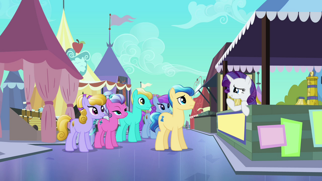 File:Rarity trying to convince crowd S3E2.png