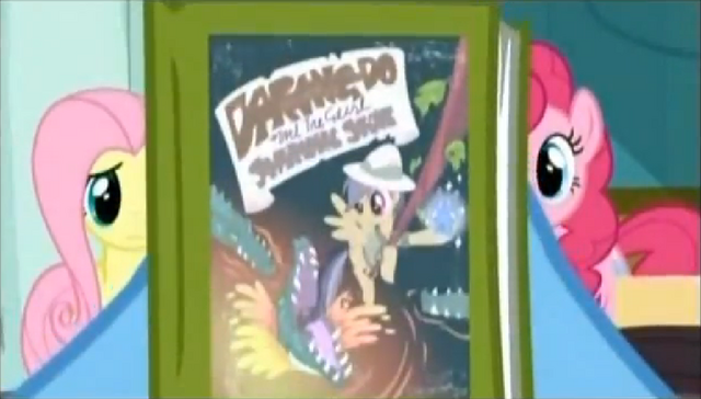 Datei:Rd holding daring do book.png