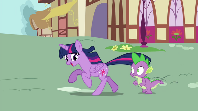 File:Twilight "gotta go...somewhere" S4E26.png