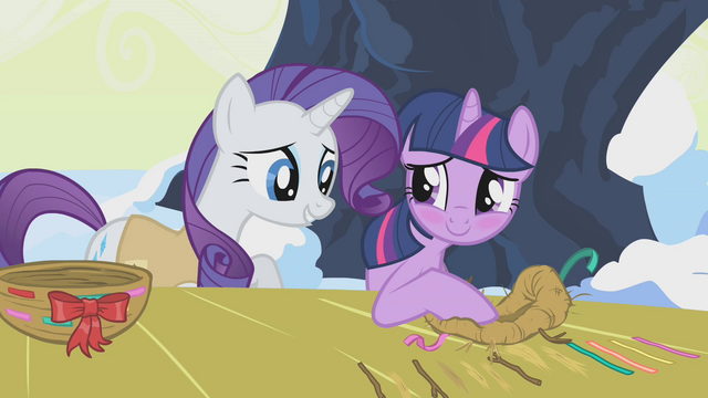 File:Twilight blush S01E11.png