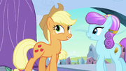 Applejack "Têm que renovar o espírito de amor" T03E02.png
