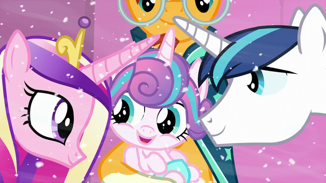 File:Shining Armor and Princess Cadance look at their baby S6E2.png