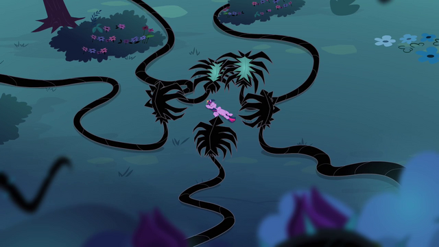 File:Twilight surrounded S4E02.png